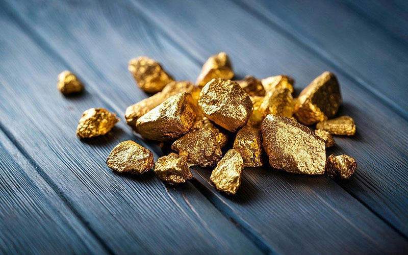 Pepitas de ouro por lapidar para representar as informações que se recebem num formulário de leads do Google Ads